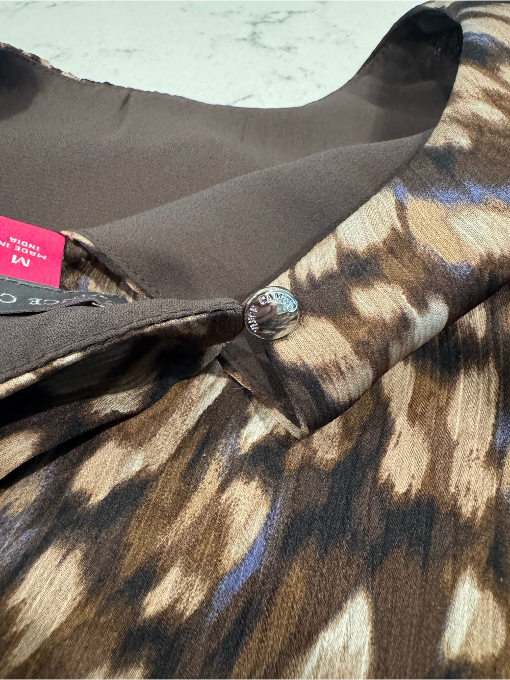 Vince Camuto Brown Animal Print Sleeveless Blouse Blue Accents. Double Lined - Picture 4 of 5